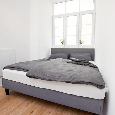 Appartement Location, Stylish And Modern